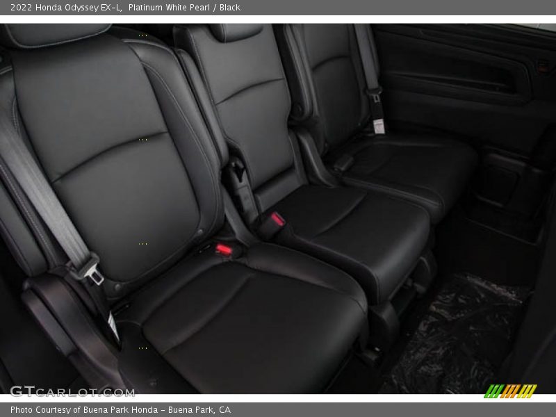 Platinum White Pearl / Black 2022 Honda Odyssey EX-L