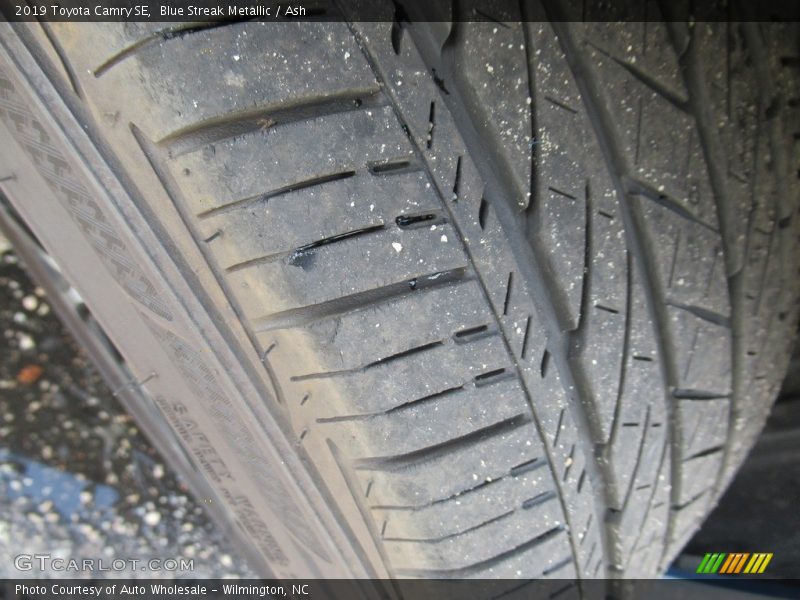 Blue Streak Metallic / Ash 2019 Toyota Camry SE