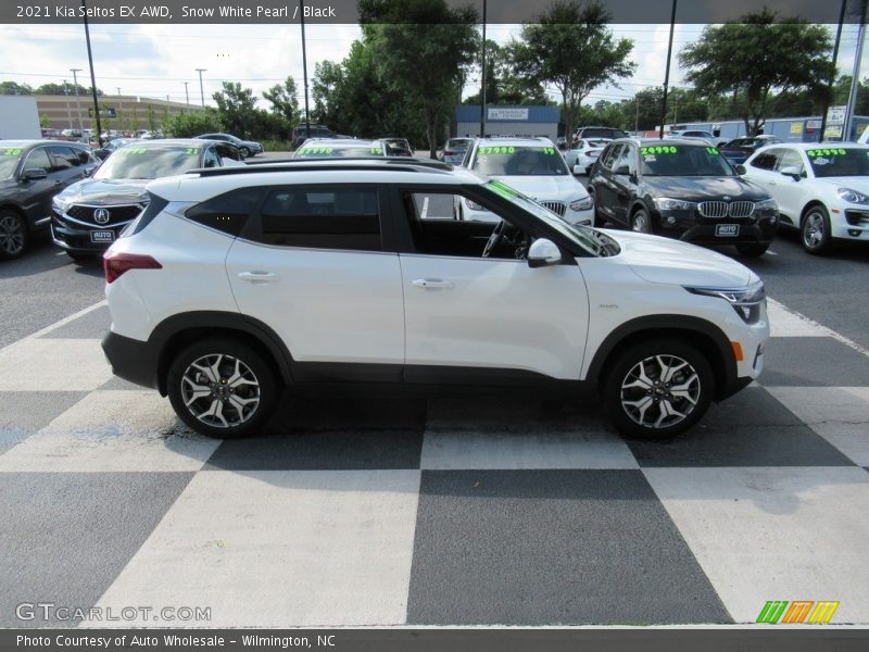 Snow White Pearl / Black 2021 Kia Seltos EX AWD