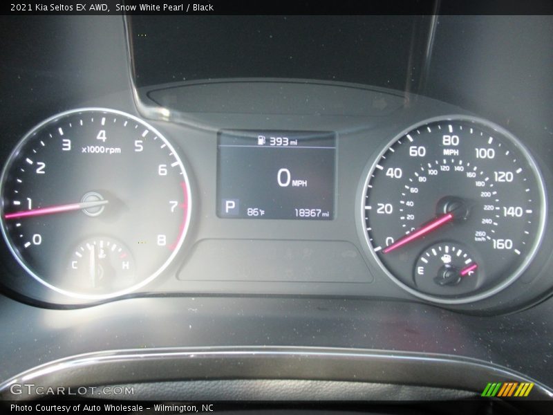 Snow White Pearl / Black 2021 Kia Seltos EX AWD