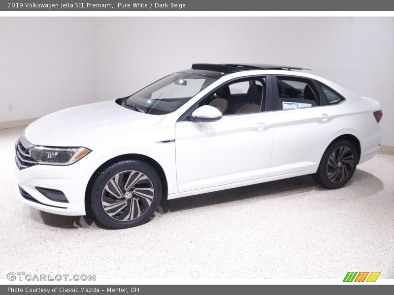 Pure White / Dark Beige 2019 Volkswagen Jetta SEL Premium