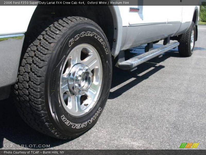 Oxford White / Medium Flint 2006 Ford F350 Super Duty Lariat FX4 Crew Cab 4x4