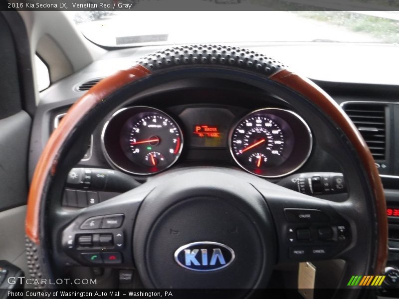 Venetian Red / Gray 2016 Kia Sedona LX