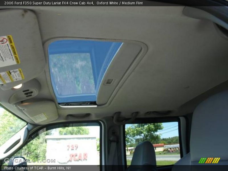 Oxford White / Medium Flint 2006 Ford F350 Super Duty Lariat FX4 Crew Cab 4x4