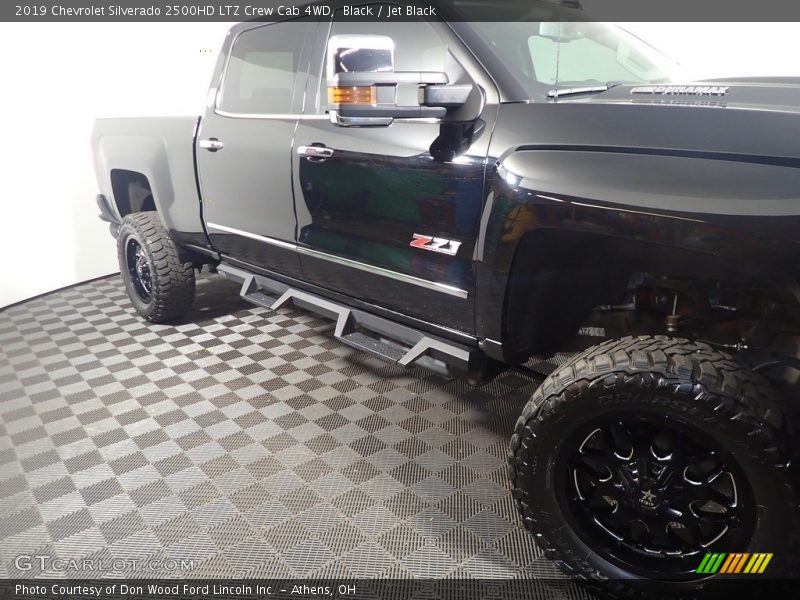 Black / Jet Black 2019 Chevrolet Silverado 2500HD LTZ Crew Cab 4WD