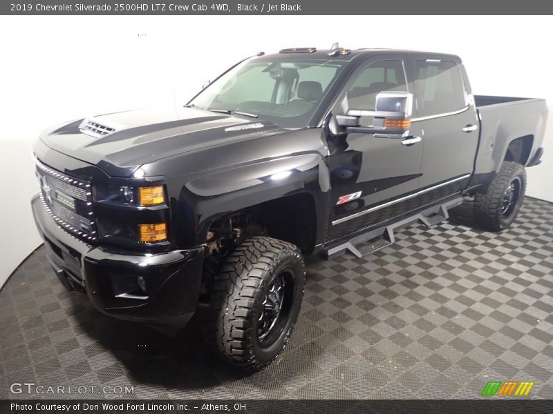 Black / Jet Black 2019 Chevrolet Silverado 2500HD LTZ Crew Cab 4WD