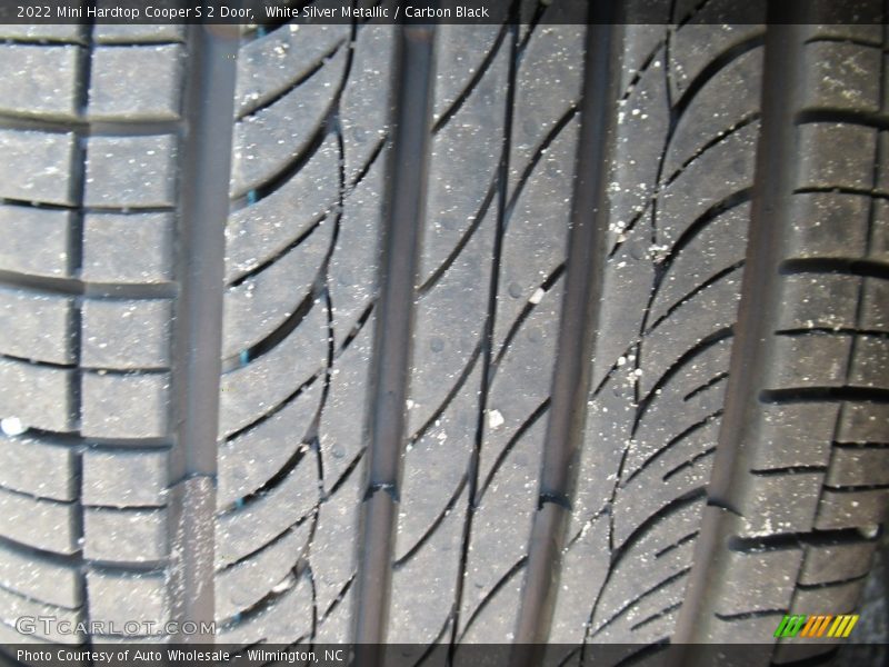 White Silver Metallic / Carbon Black 2022 Mini Hardtop Cooper S 2 Door