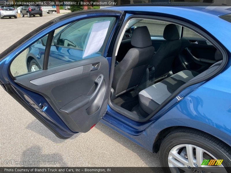 Silk Blue Metallic / Black/Palladium Gray 2018 Volkswagen Jetta S