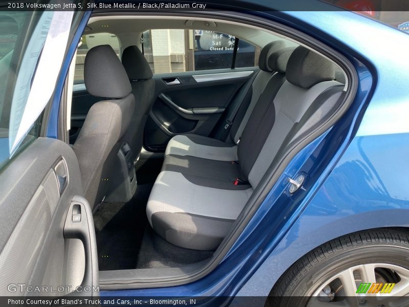Silk Blue Metallic / Black/Palladium Gray 2018 Volkswagen Jetta S