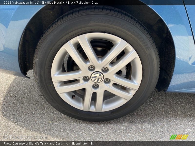 Silk Blue Metallic / Black/Palladium Gray 2018 Volkswagen Jetta S