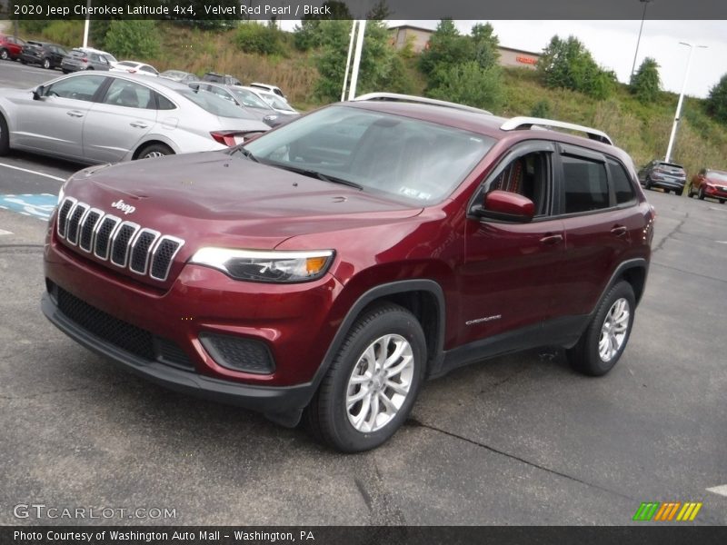 Velvet Red Pearl / Black 2020 Jeep Cherokee Latitude 4x4