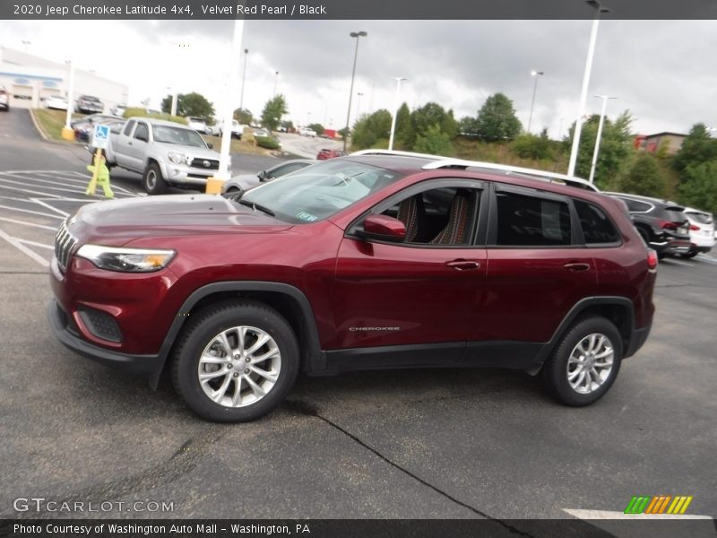 Velvet Red Pearl / Black 2020 Jeep Cherokee Latitude 4x4