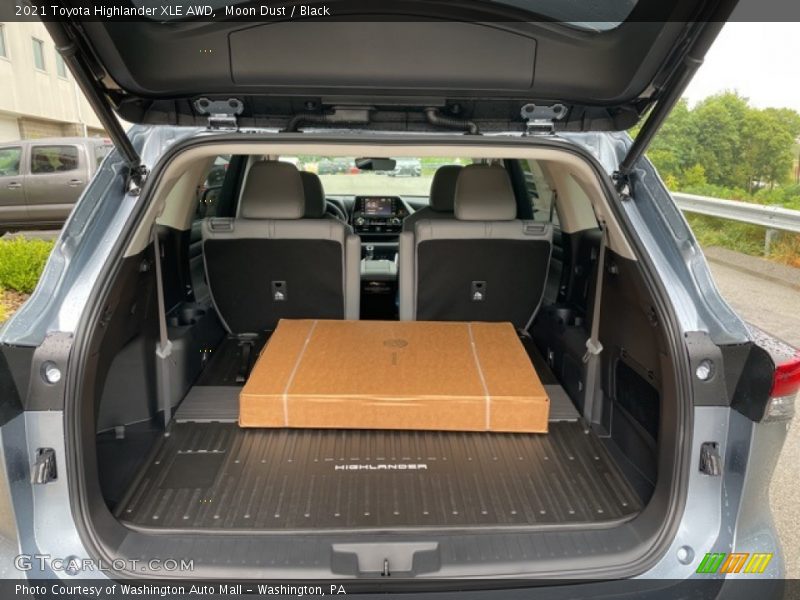  2021 Highlander XLE AWD Trunk