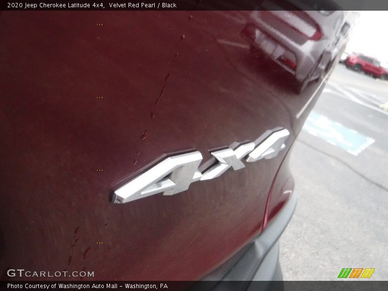 Velvet Red Pearl / Black 2020 Jeep Cherokee Latitude 4x4