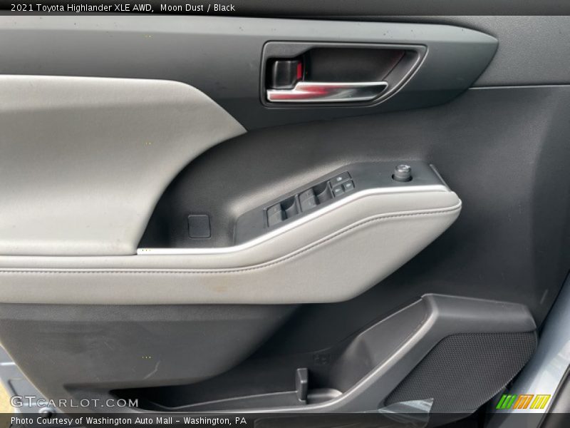 Moon Dust / Black 2021 Toyota Highlander XLE AWD