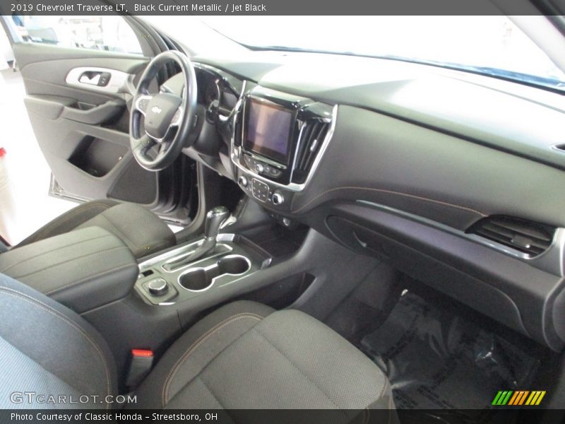 Black Current Metallic / Jet Black 2019 Chevrolet Traverse LT