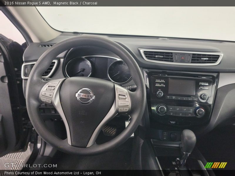 Magnetic Black / Charcoal 2016 Nissan Rogue S AWD
