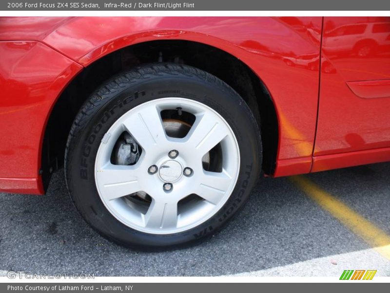 Infra-Red / Dark Flint/Light Flint 2006 Ford Focus ZX4 SES Sedan