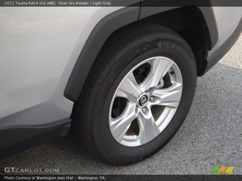 Silver Sky Metallic / Light Gray 2021 Toyota RAV4 XLE AWD