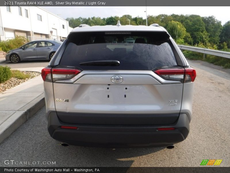 Silver Sky Metallic / Light Gray 2021 Toyota RAV4 XLE AWD
