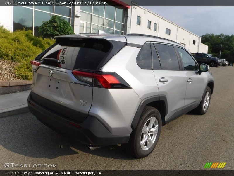 Silver Sky Metallic / Light Gray 2021 Toyota RAV4 XLE AWD