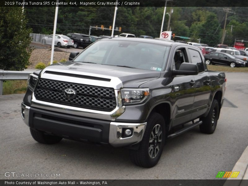Magnetic Gray Metallic / Graphite 2019 Toyota Tundra SR5 CrewMax 4x4