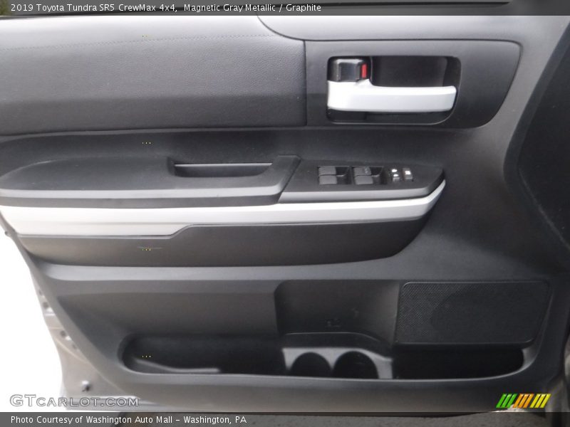 Magnetic Gray Metallic / Graphite 2019 Toyota Tundra SR5 CrewMax 4x4