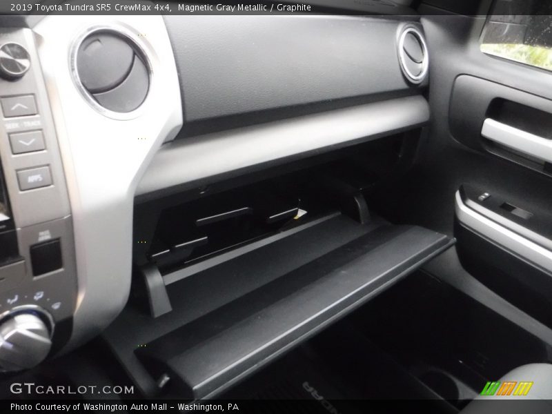 Magnetic Gray Metallic / Graphite 2019 Toyota Tundra SR5 CrewMax 4x4