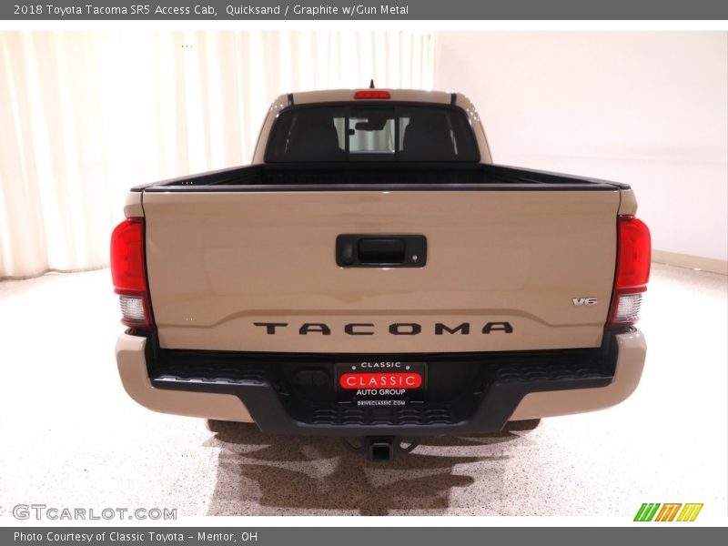 Quicksand / Graphite w/Gun Metal 2018 Toyota Tacoma SR5 Access Cab