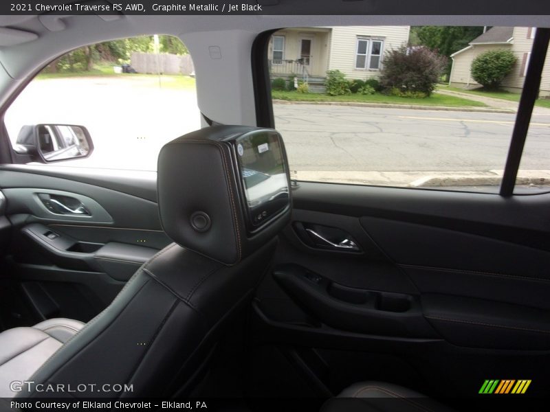 Graphite Metallic / Jet Black 2021 Chevrolet Traverse RS AWD