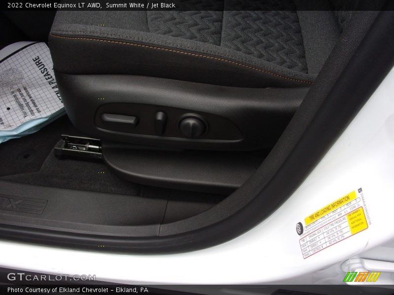 Summit White / Jet Black 2022 Chevrolet Equinox LT AWD
