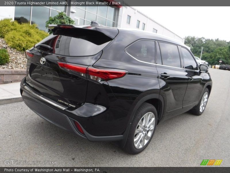Midnight Black Metallic / Black 2020 Toyota Highlander Limited AWD