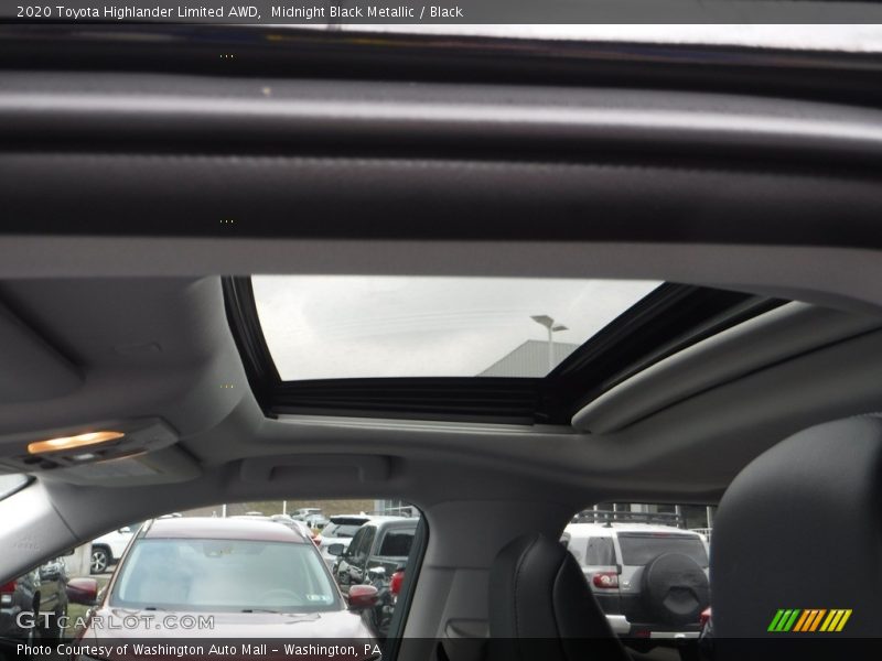 Midnight Black Metallic / Black 2020 Toyota Highlander Limited AWD