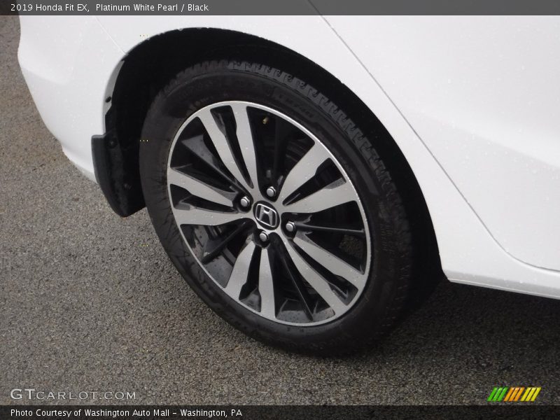 Platinum White Pearl / Black 2019 Honda Fit EX
