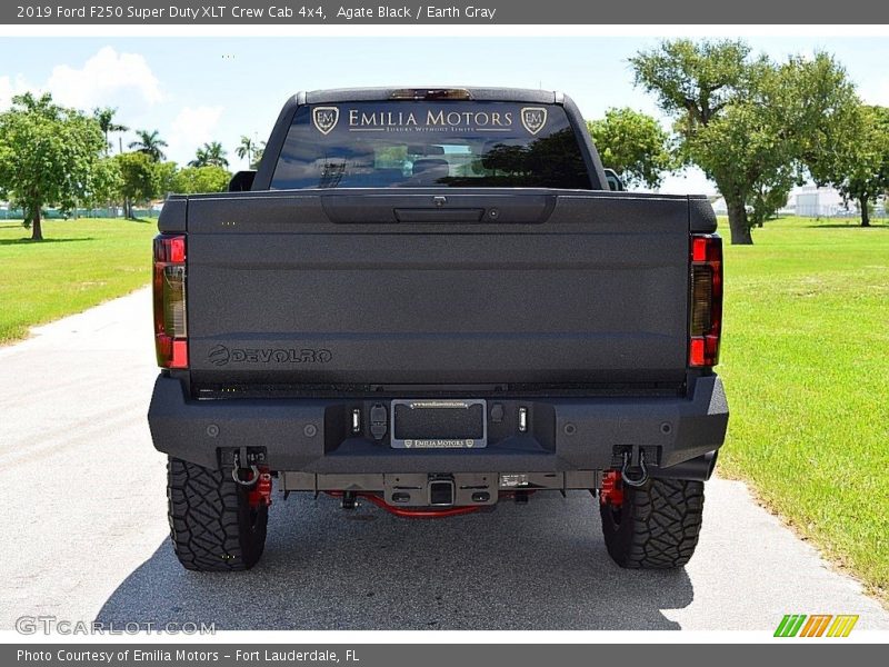 Agate Black / Earth Gray 2019 Ford F250 Super Duty XLT Crew Cab 4x4