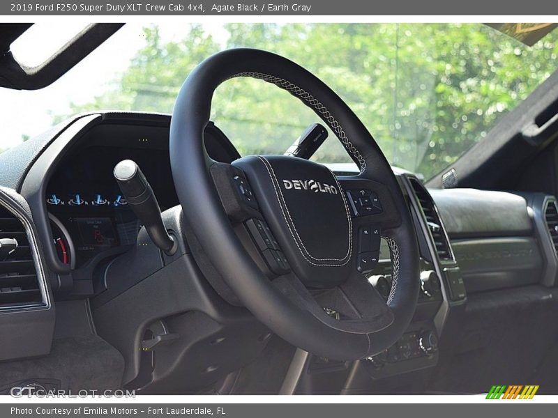 Agate Black / Earth Gray 2019 Ford F250 Super Duty XLT Crew Cab 4x4