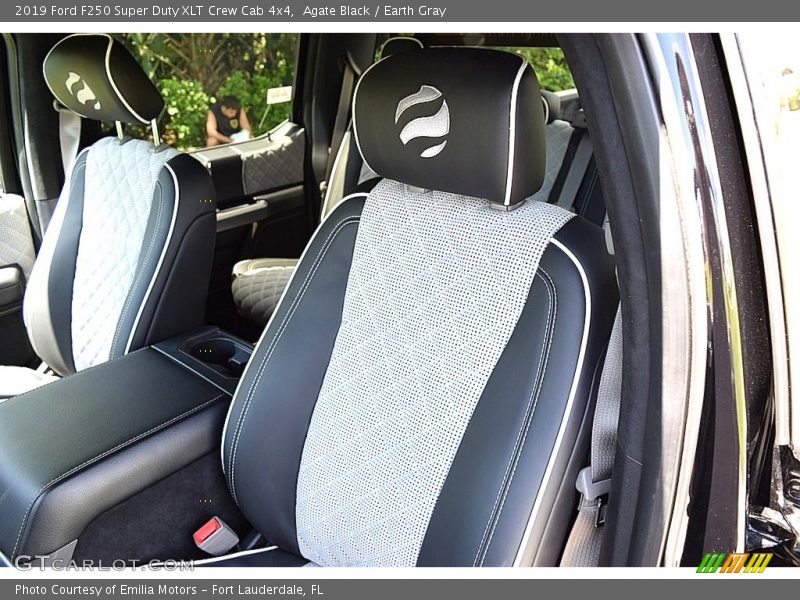 Agate Black / Earth Gray 2019 Ford F250 Super Duty XLT Crew Cab 4x4