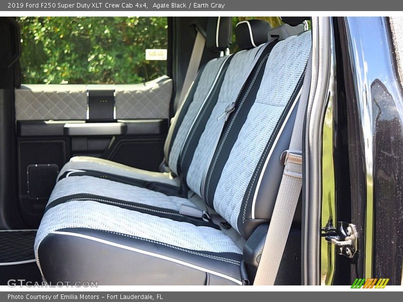 Agate Black / Earth Gray 2019 Ford F250 Super Duty XLT Crew Cab 4x4