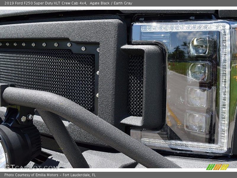 Agate Black / Earth Gray 2019 Ford F250 Super Duty XLT Crew Cab 4x4