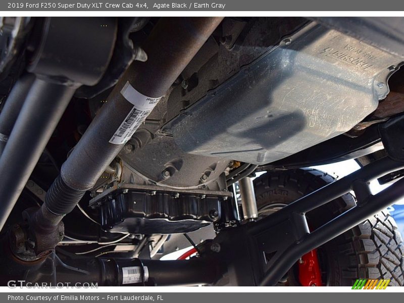 Agate Black / Earth Gray 2019 Ford F250 Super Duty XLT Crew Cab 4x4