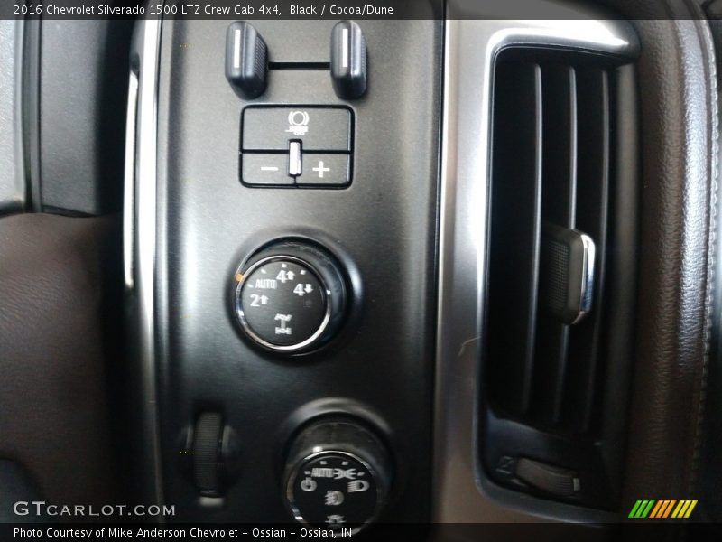 Controls of 2016 Silverado 1500 LTZ Crew Cab 4x4