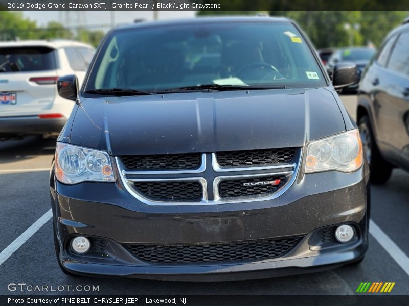 Granite Pearl / Black/Light Graystone 2019 Dodge Grand Caravan SXT