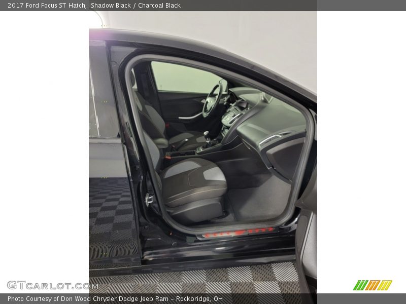 Shadow Black / Charcoal Black 2017 Ford Focus ST Hatch
