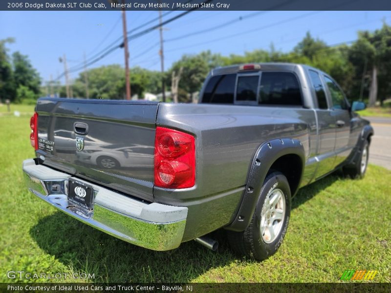 Mineral Gray Metallic / Medium Slate Gray 2006 Dodge Dakota SLT Club Cab