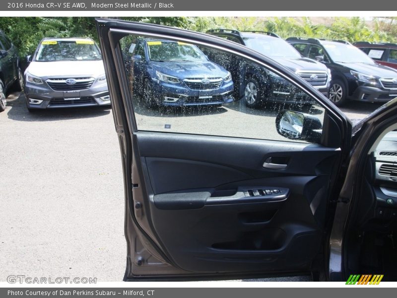 Modern Steel Metallic / Black 2016 Honda CR-V SE AWD