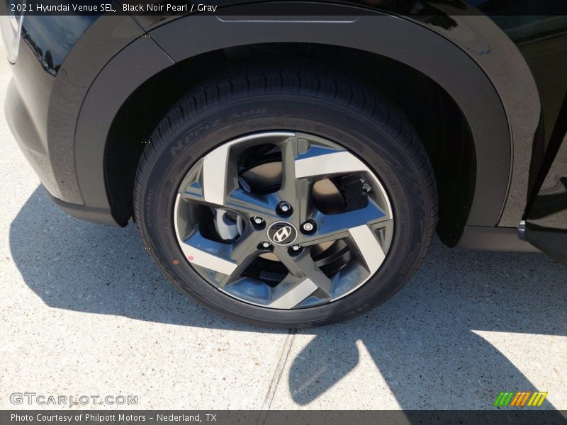 Black Noir Pearl / Gray 2021 Hyundai Venue SEL