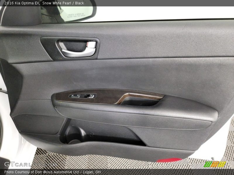 Snow White Pearl / Black 2016 Kia Optima EX