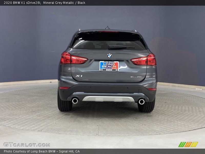 Mineral Grey Metallic / Black 2020 BMW X1 sDrive28i