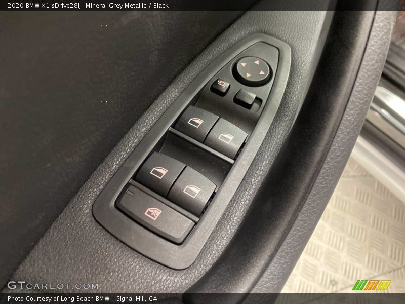 Mineral Grey Metallic / Black 2020 BMW X1 sDrive28i