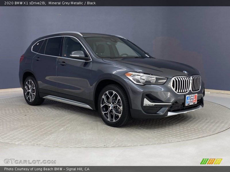 Mineral Grey Metallic / Black 2020 BMW X1 sDrive28i
